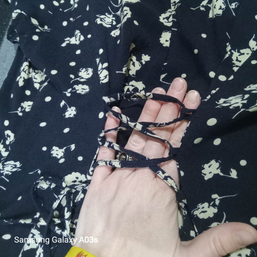 Floral Button Down Mini Dress - Picture 4 of 7